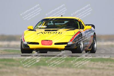 media/Oct-25-2025-CalClub SCCA (Sat) [[34c778dfbe]]/Group 3/Qualifying/